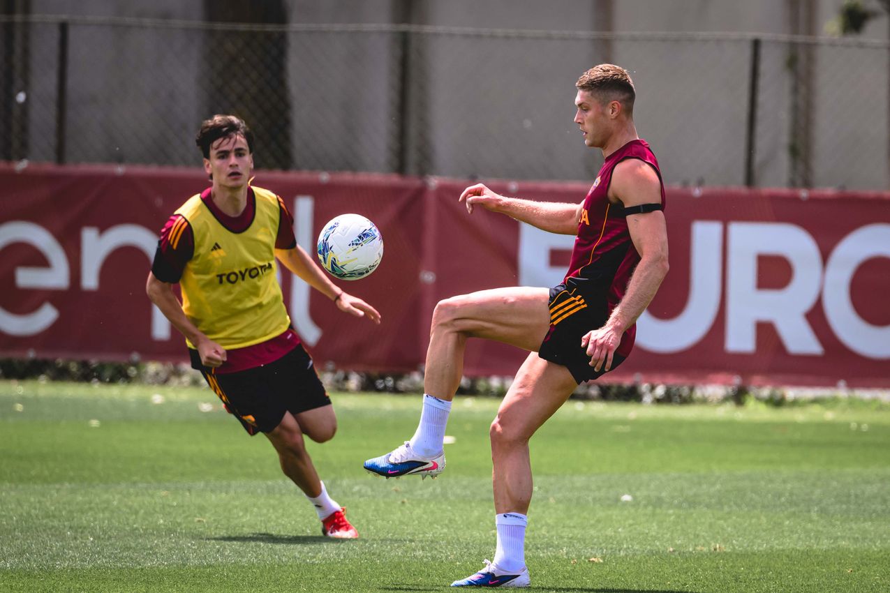 As Roma Gallery Image - Gallery: allenamento venerdì 14