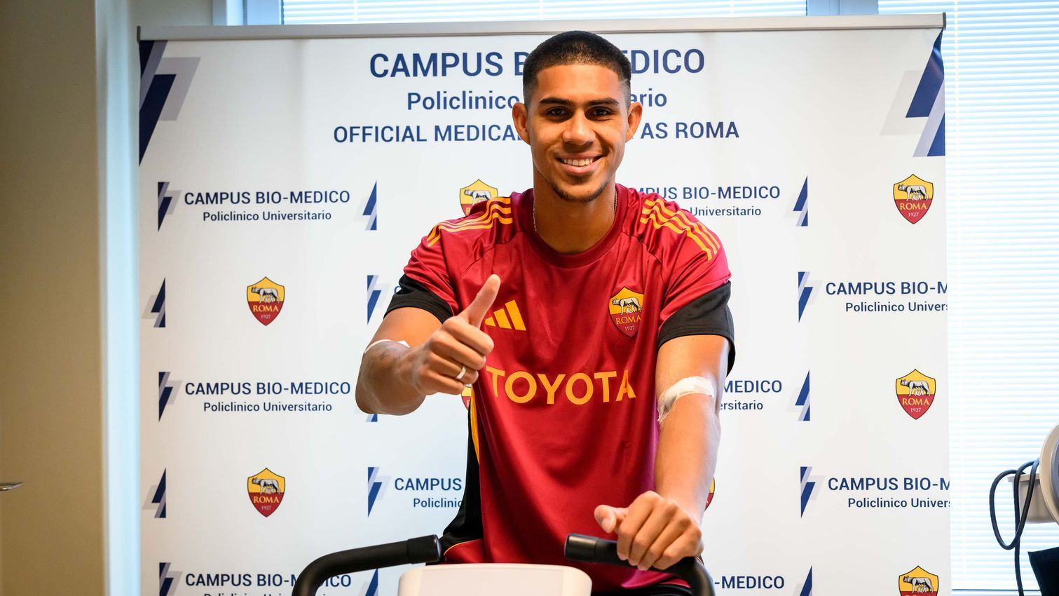 As Roma Gallery Image - Vasquez