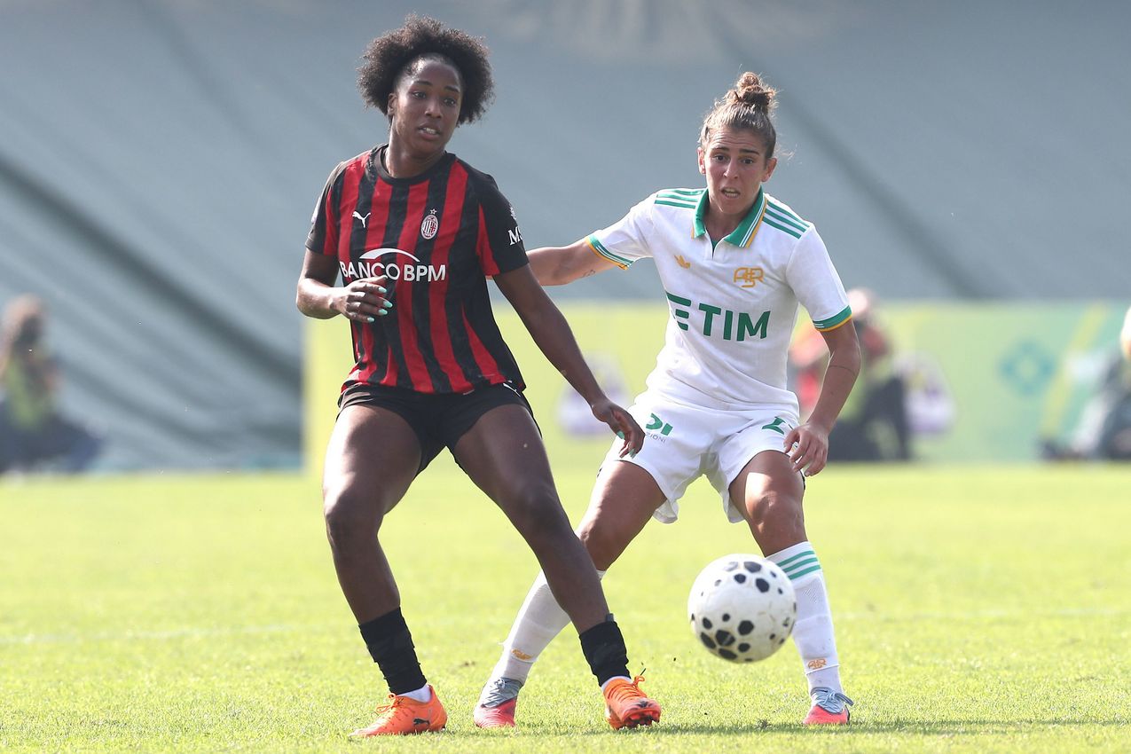 FIORENZUOLA D'ARDA, ITALY - OCTOBER 12: FIORENZUOLA D'ARDA, ITALY - OCTOBER 12: Valentina Bergamaschi of AS Roma in action during Serie A Women match AC Milan and AS Roma at Velodromo Attilio Pavesi on October 12, 2025 in Fiorenzuola d'Arda, Italy. (Photo by AS Roma/AS Roma via Getty Images)