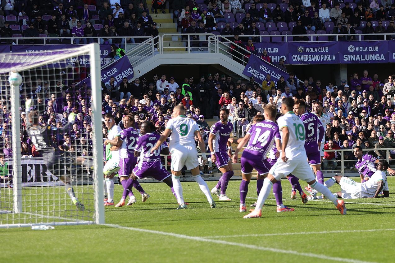 FLORENCE, ITALY - OCTOBER 5:  during the Serie A match between ACF Fiorentina and AS Roma at Artemio Franchi on October 5, 2025 in Florence, Italy. (Photo by Gabriele Maltinti/Getty Images)