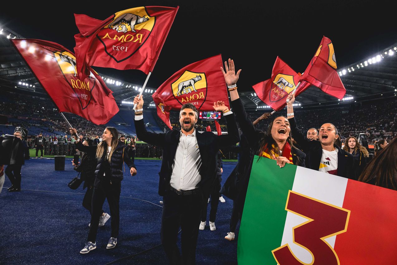 As Roma Gallery Image - Femminile