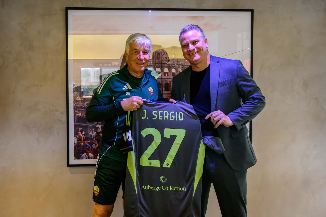 As Roma Gallery Image - Julio Sergio a Trigoria