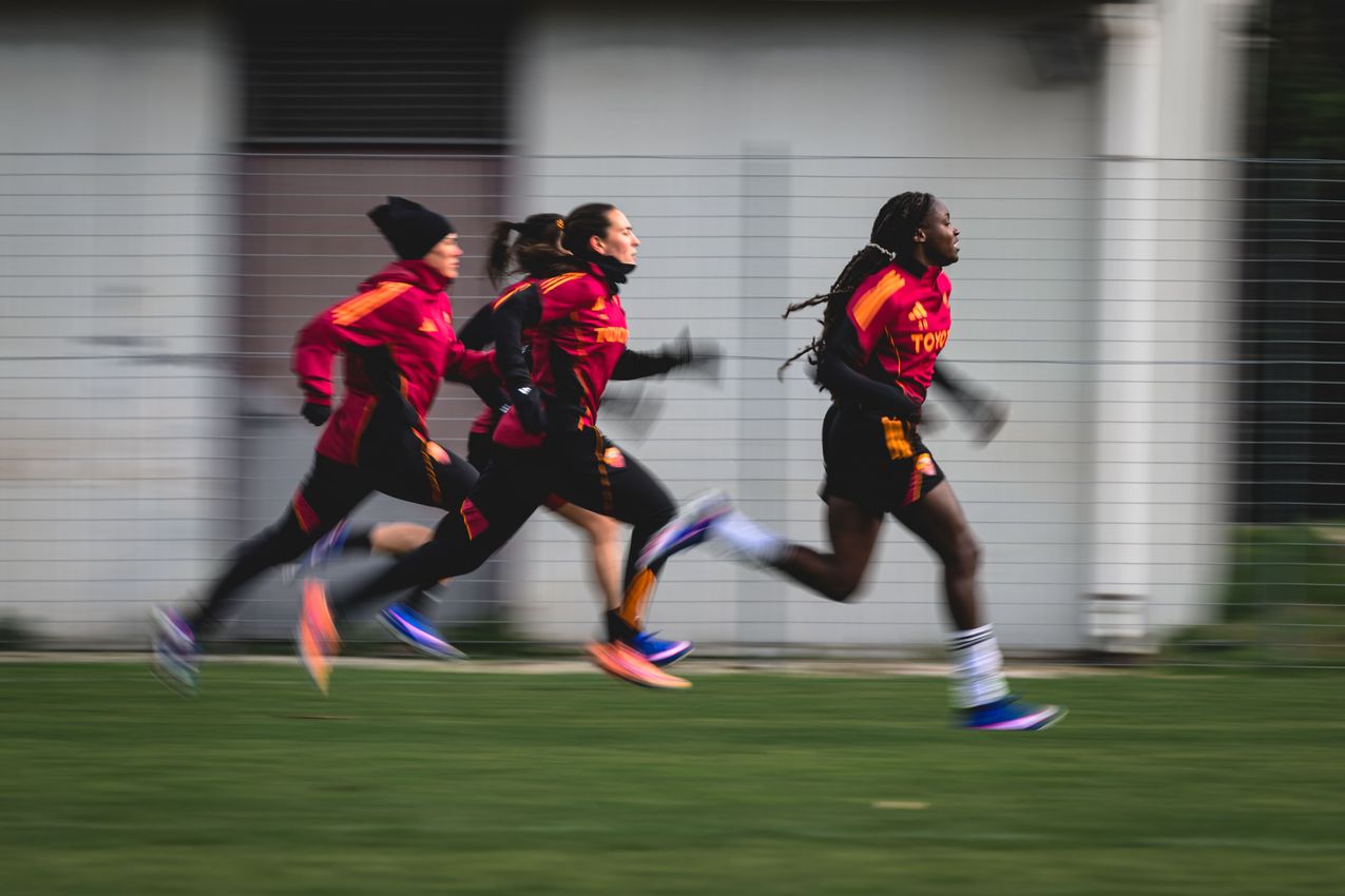 As Roma Gallery Image - Training Women