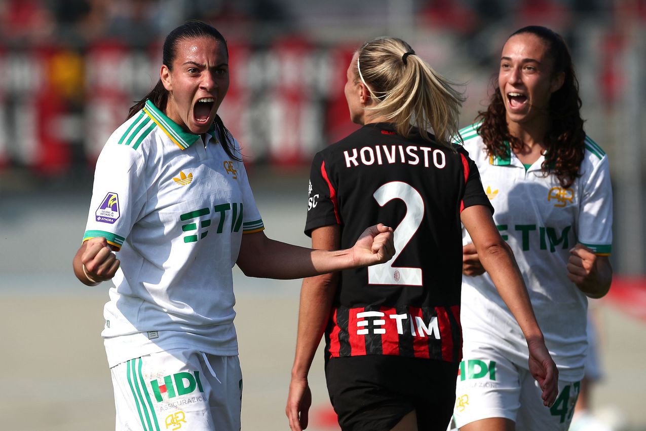 FIORENZUOLA D'ARDA, ITALY - OCTOBER 12: Alice Corelli of AS Roma celebrates her goalduring Serie A Women match AC Milan and AS Roma at Velodromo Attilio Pavesi on October 12, 2025 in Fiorenzuola d'Arda, Italy. (Photo by AS Roma/AS Roma via Getty Images)