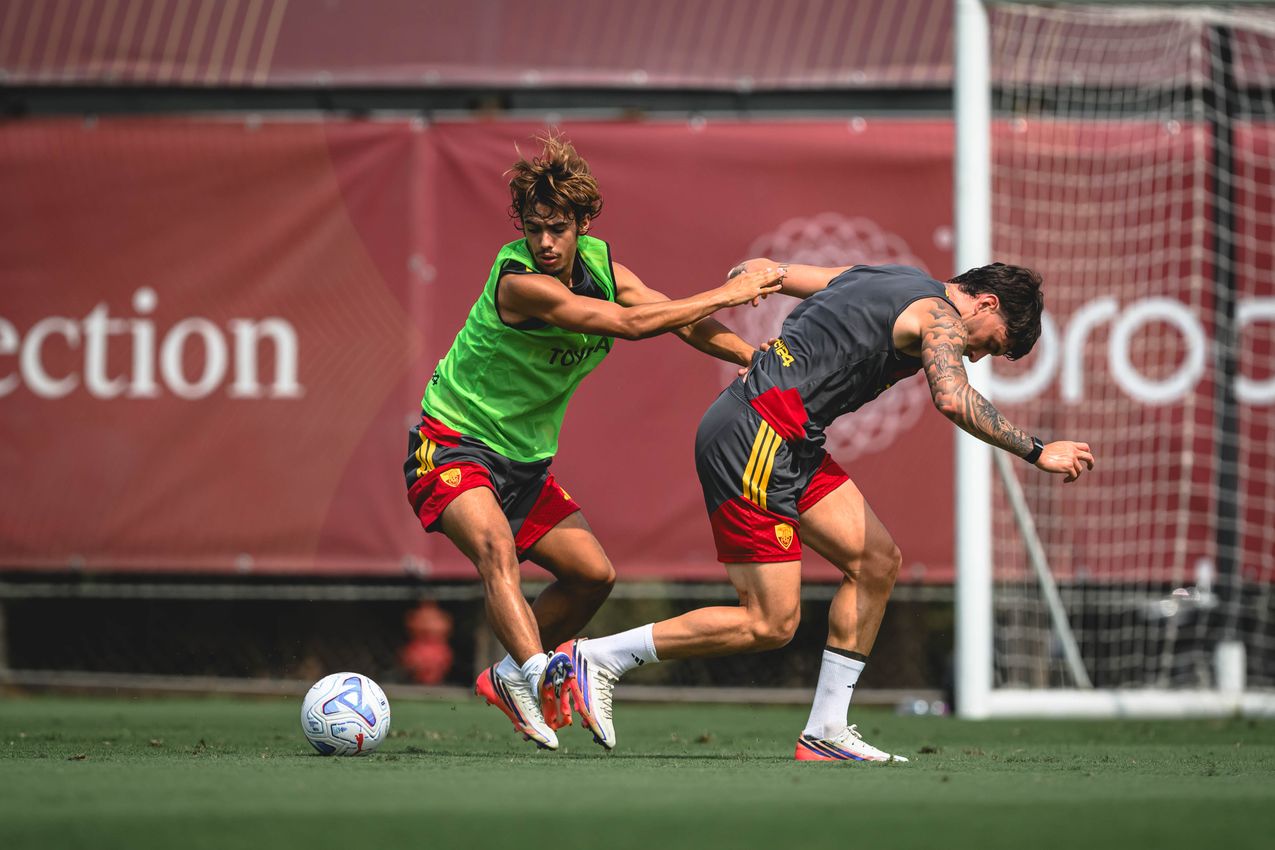 As Roma Gallery Image - Gallery allenamento venerdì 28