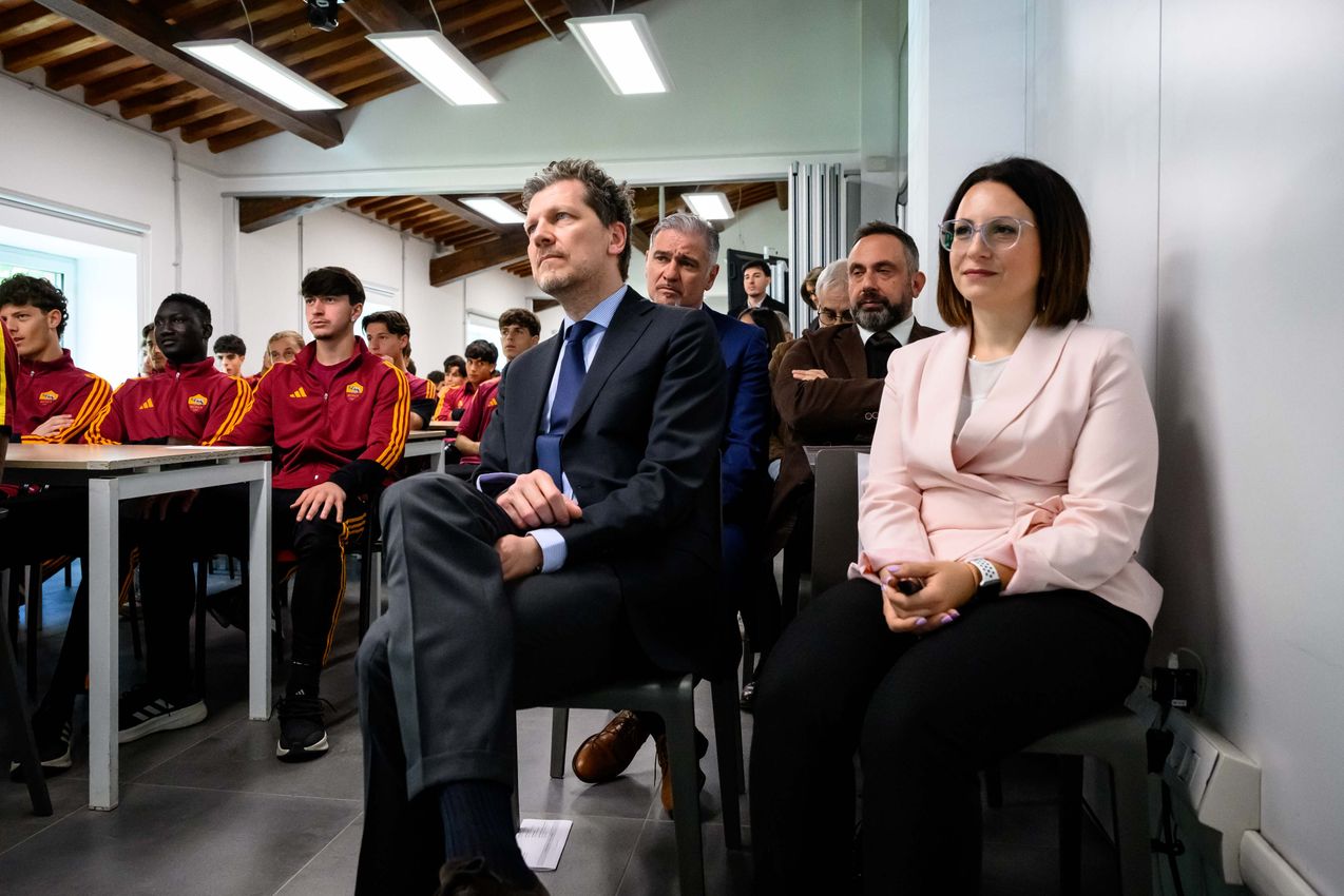 As Roma Gallery Image - Scuola in campo