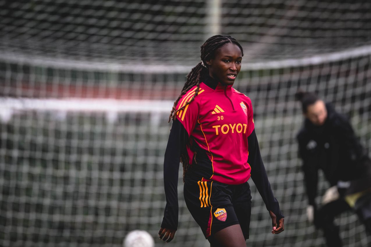 As Roma Gallery Image - Training Women