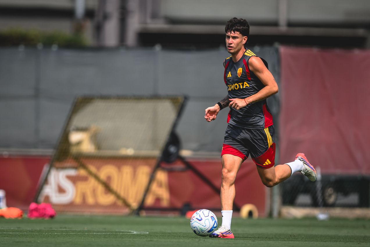 As Roma Gallery Image - Gallery allenamento venerdì 28