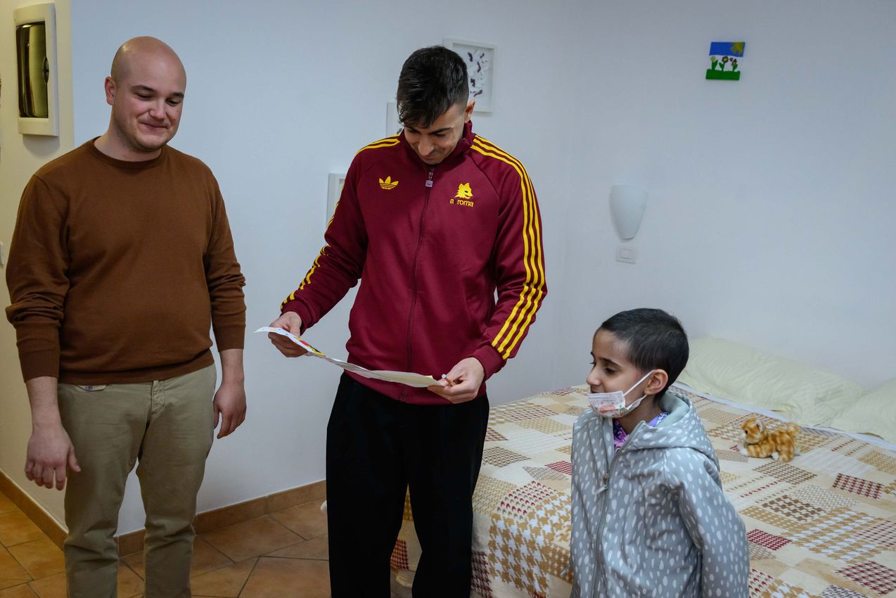 As Roma Gallery Image - El Shaarawy a casa Tudisco