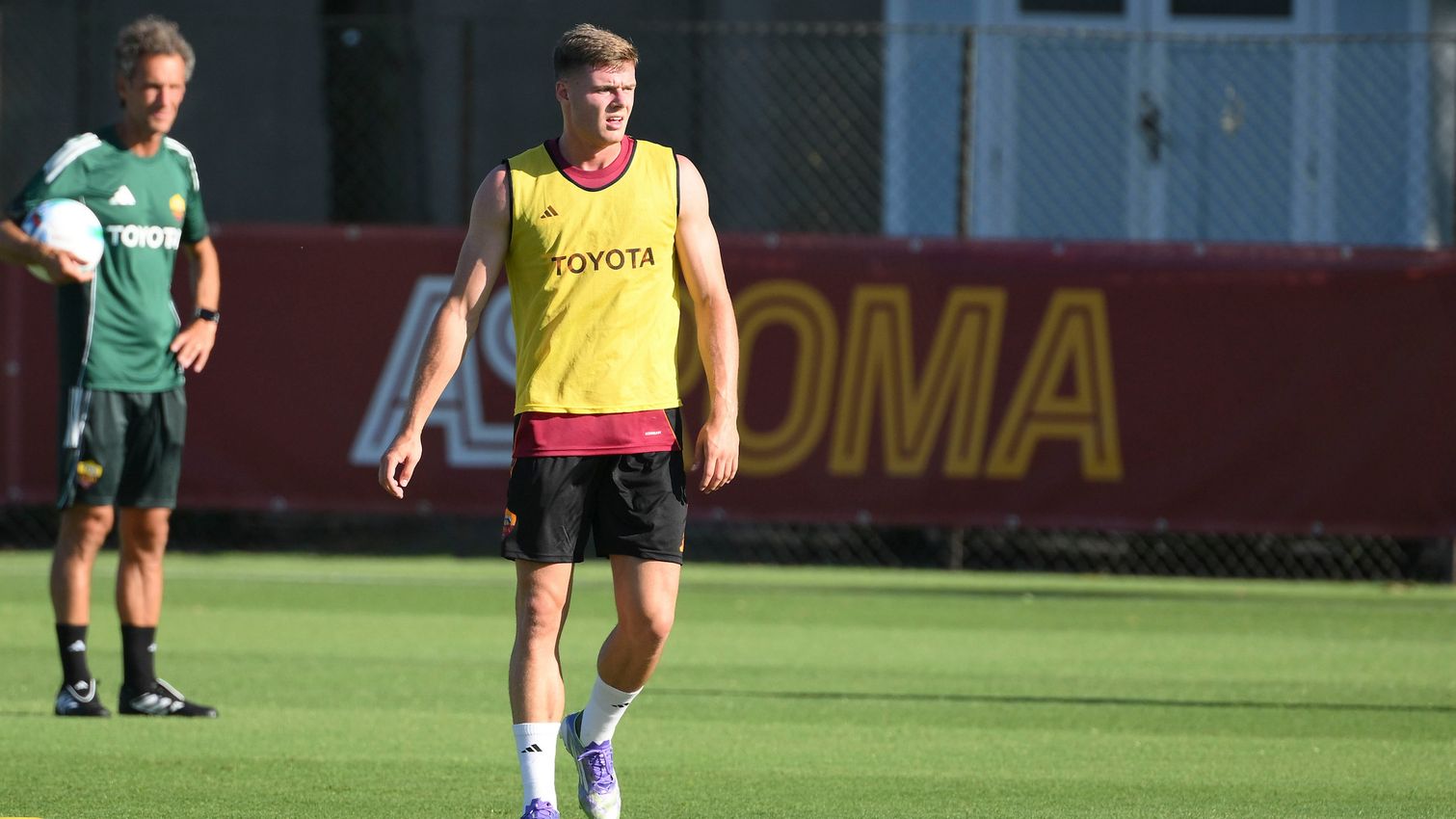 As Roma Gallery Image - Gallery: le immagini più belle del primo allenamento in giallorosso di Neil El Aynaoui ed Evan Ferguson 