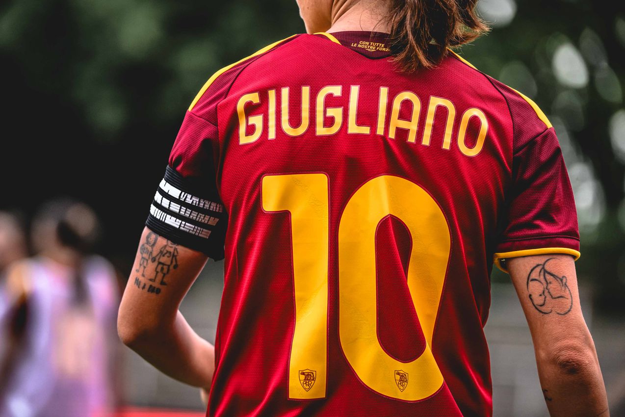 As Roma Gallery Image - Femminile