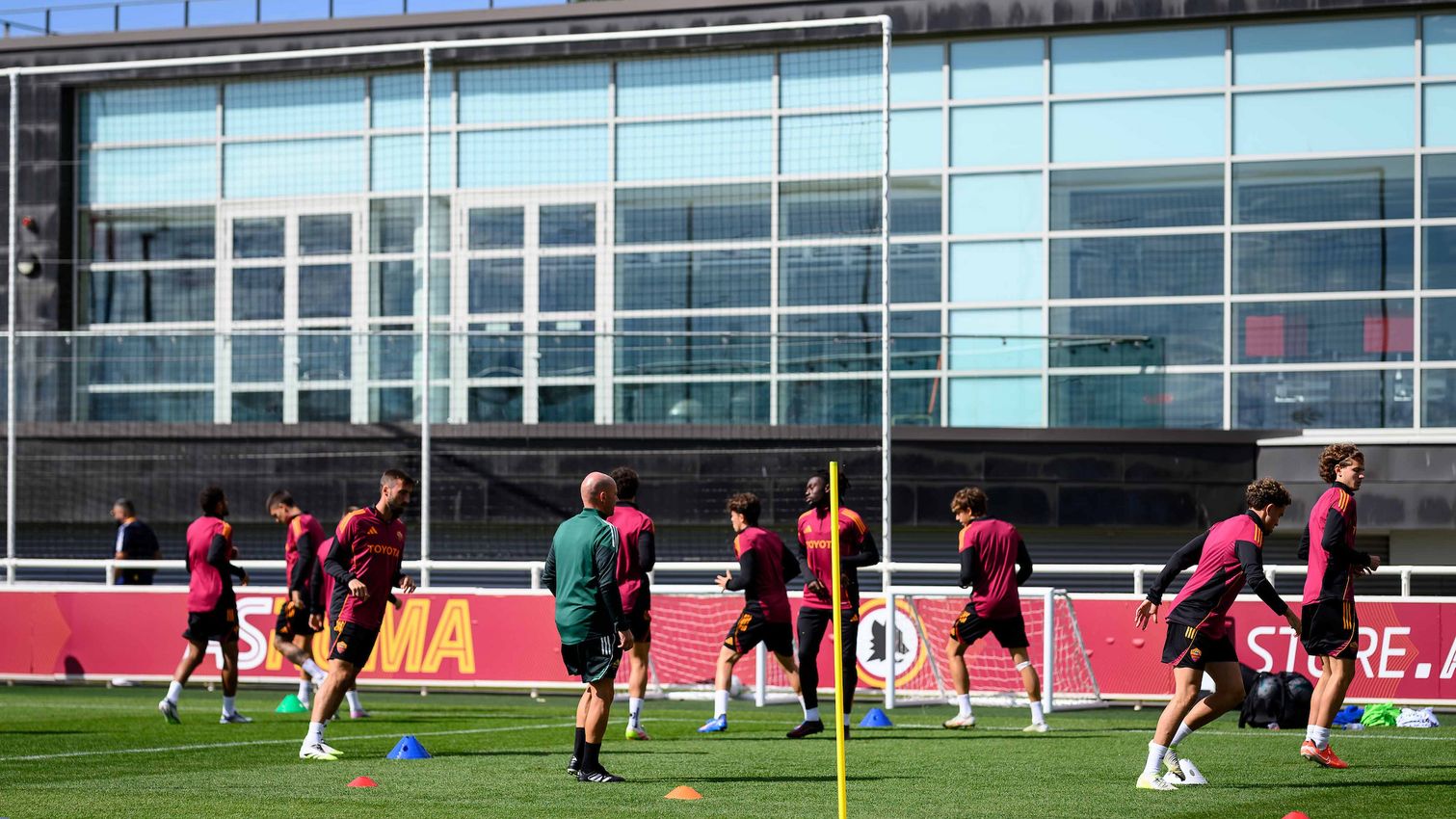 As Roma Gallery Image - Gallery secondo giorno in Inghilterra