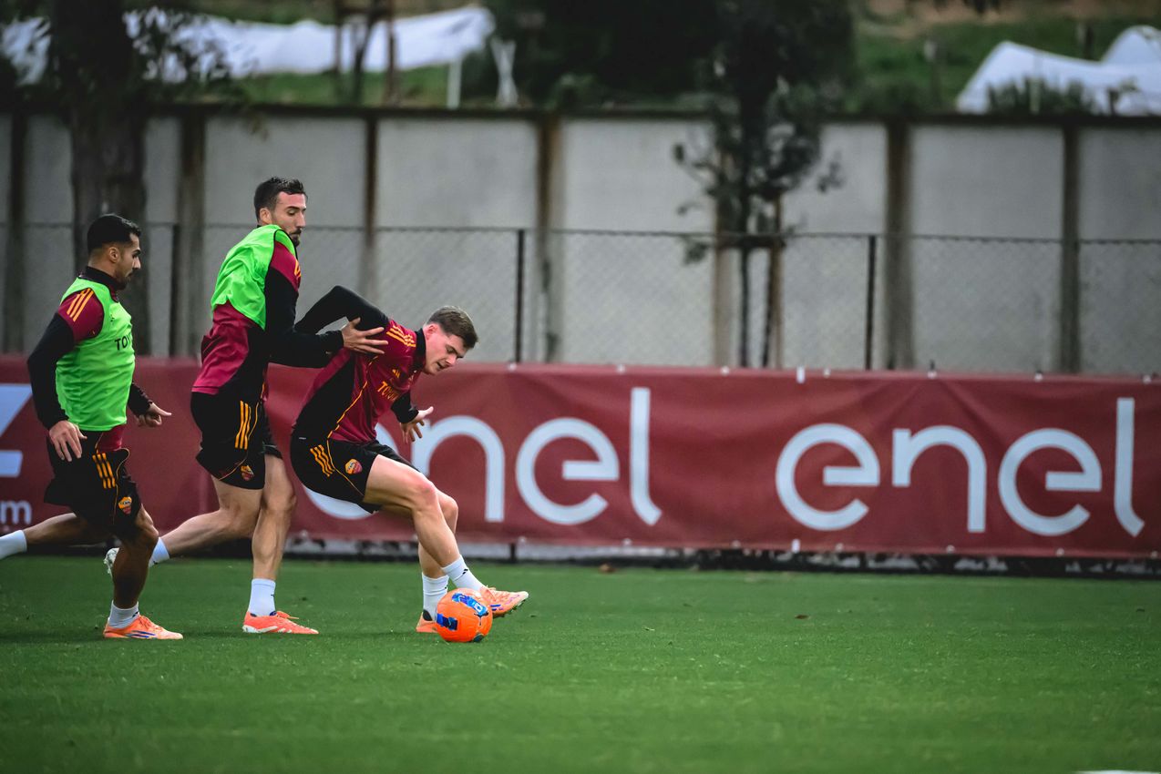 As Roma Gallery Image - Allenamento 23/12