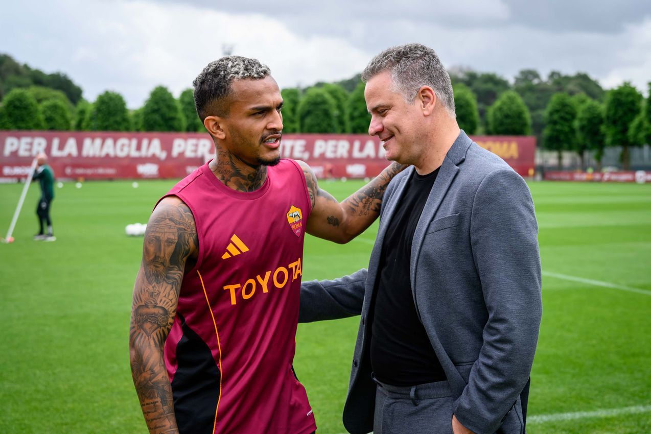 As Roma Gallery Image - Julio Sergio a Trigoria