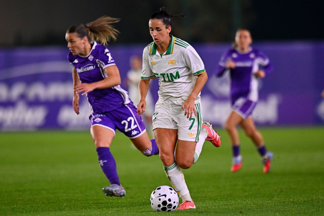 FLORENCE, ITALY - NOVEMBER 07: Evelyne Viens of AS Roma during the Serie A Women match between ACF Fiorentina and AS Roma at Viola Park on November 07, 2025 in Florence, Italy. (Photo by AS Roma/AS Roma via Getty Images)