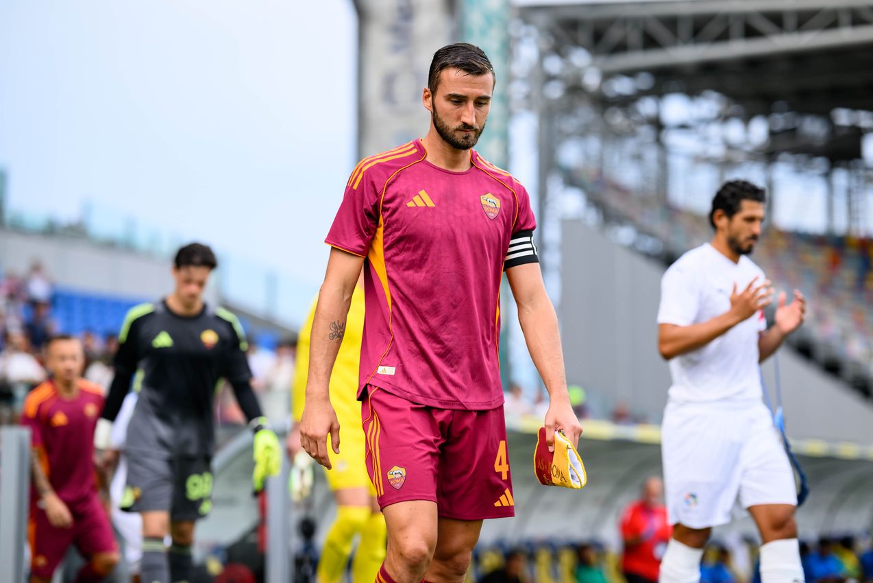 As Roma Gallery Image - Gallery Roma-Neom
