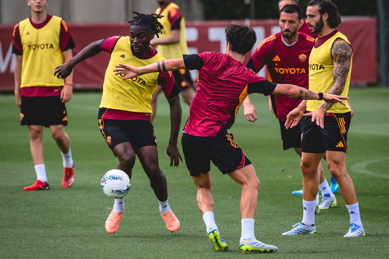 As Roma Gallery Image - Gallery: allenamento venerdì 14