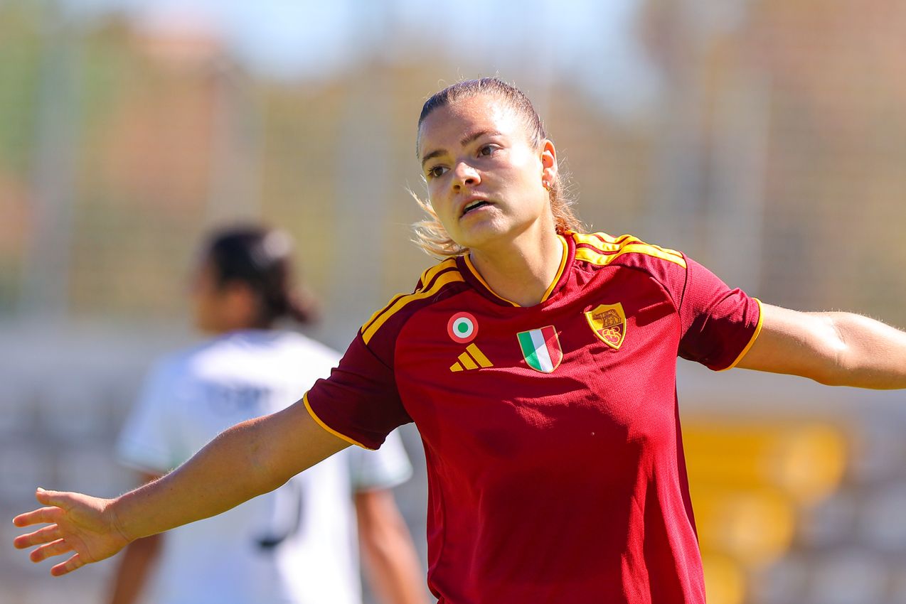 As Roma Gallery Image - Femminile