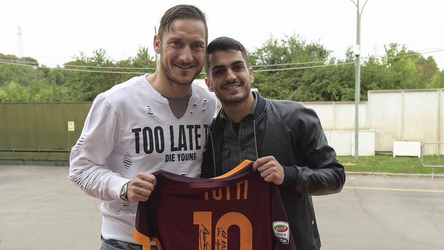 From tears to Totti, emotional fan meets his hero