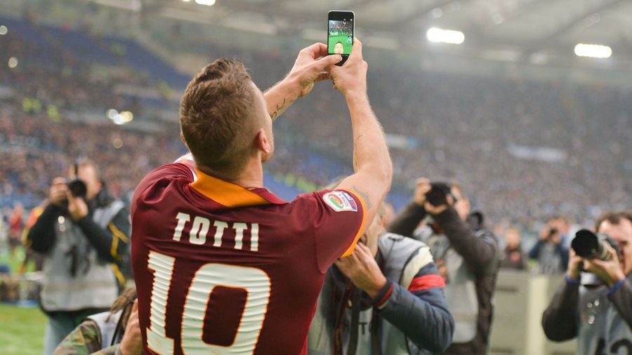 10 iconic Francesco Totti photos