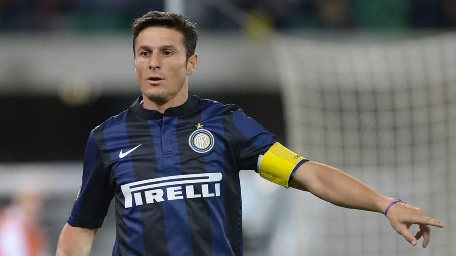 4. Javier Zanetti: 615