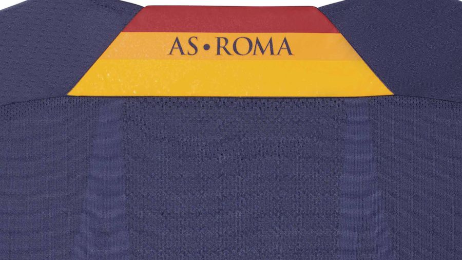 Gallery: A closer look at the new fourth kit! - AS Roma