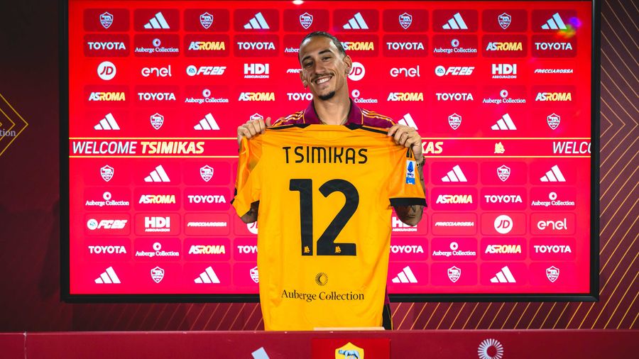 From touching down in Ciampino to his first day at Trigoria: here are the best pics of Kostas Tsimikas’ arrival!