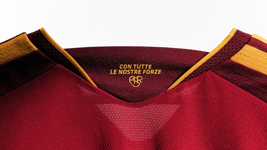 AS Roma 26/27 jersey - detail