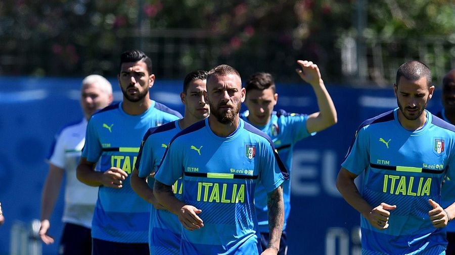 I sette giallorossi impegnati a Euro 2016 accedono agli ottavi di finale