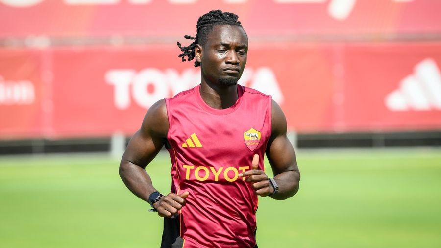  Ebrima Darboe completes permanent move to Bari 