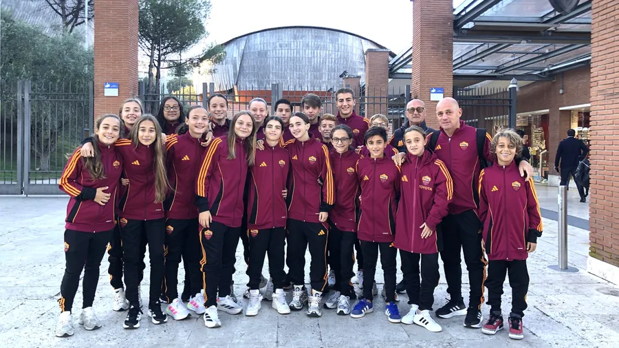  “Oltre lo schermo”: AS Roma participates in the event against bullying and body shaming promoted by the Italian Postal Police 