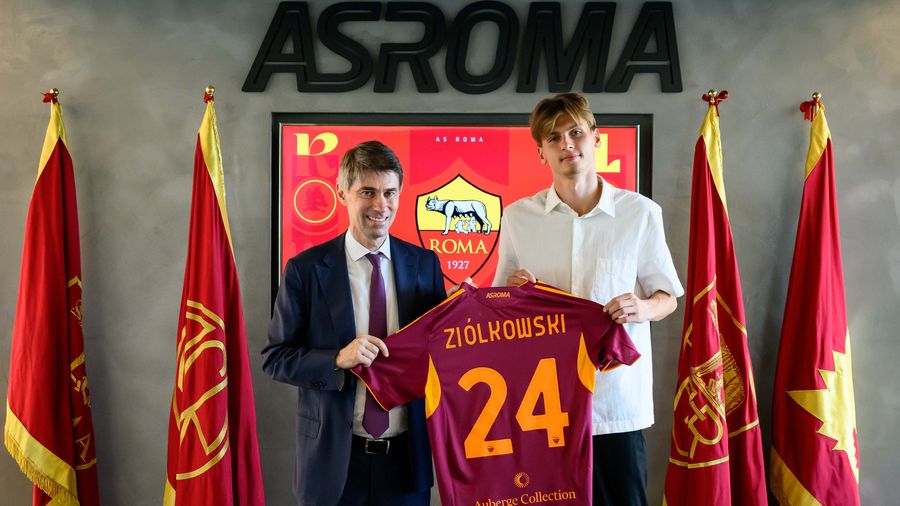  Jan Ziolkowski is a Roma player! 