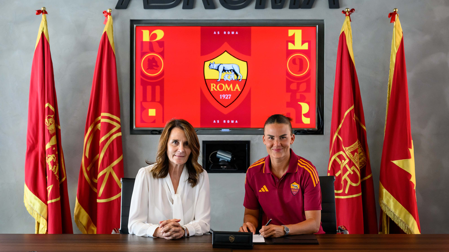 Katrine Veje signs for Roma