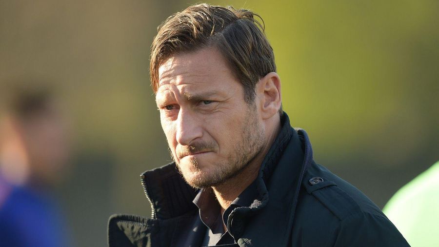 Totti and Fowler deliver messages to fans