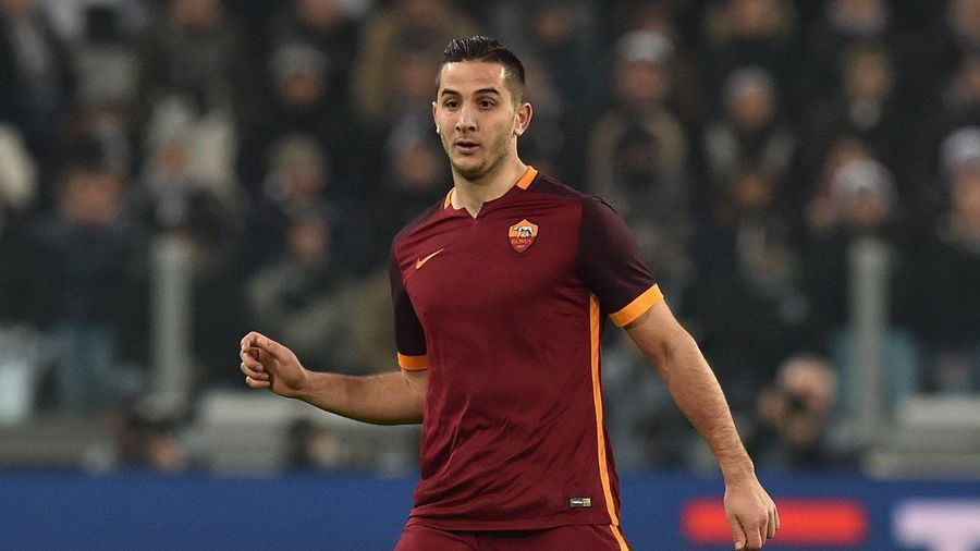 Manolas