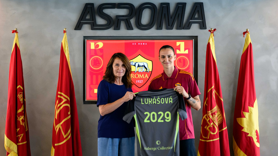 Olivie Lukasova signs new deal until 2029