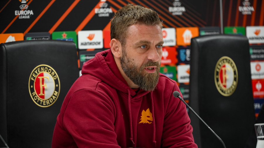 De Rossi akan melakukan beberapa rotasi pemain saat melawan Feyenoord