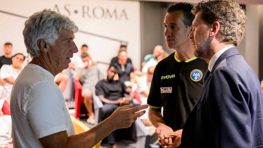 Arbitri: a Trigoria l'incontro tra la squadra, lo staff tecnico e Doveri