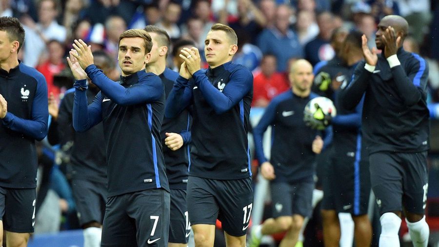 Digne sui social dopo Svizzera-Francia: “Obiettivo ottavi di finale raggiunto”