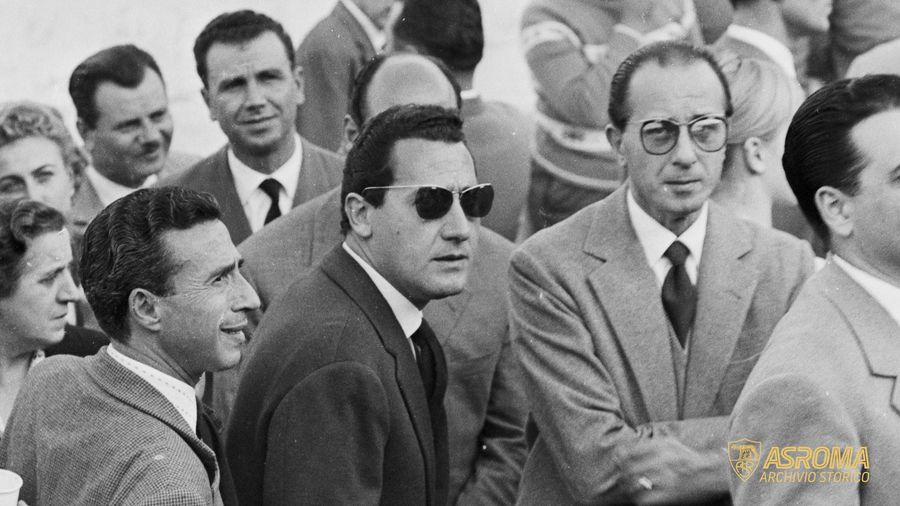 1957: Sordi allo Stadio Olimpico per il Derby (AS Roma/Salustri)
