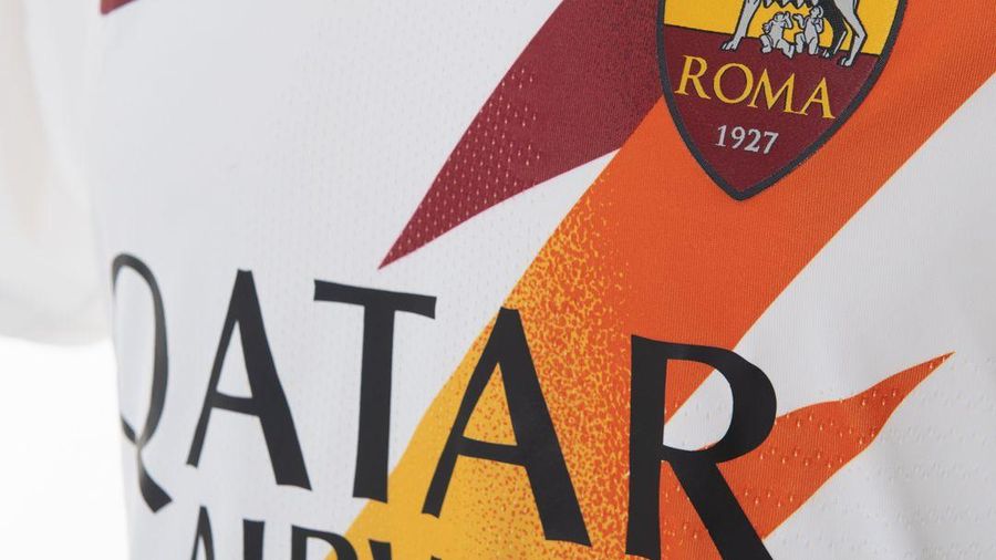 Gallery: A closer look at the new away kit - AS Roma