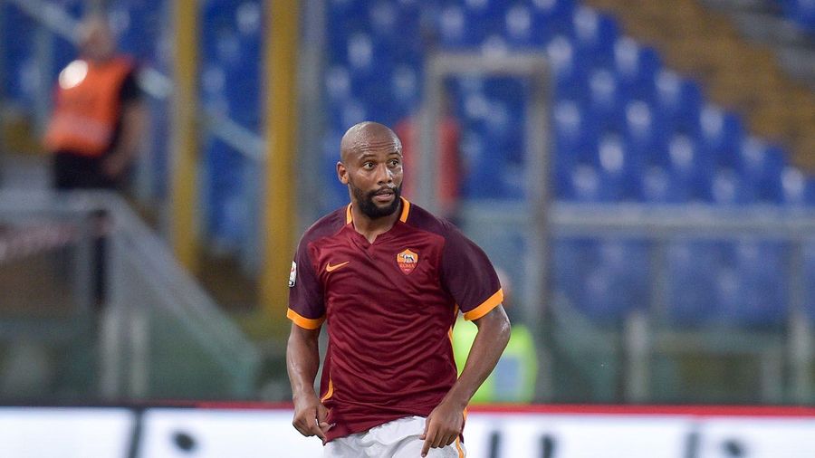 10. Douglas Maicon: 66