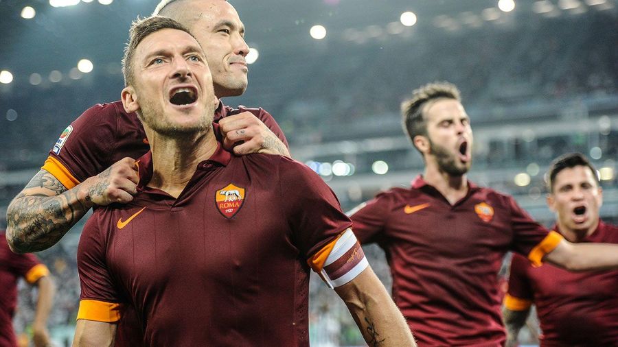 10 iconic Francesco Totti photos
