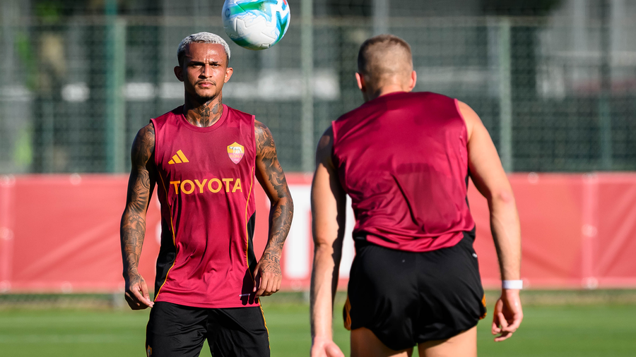 Gallery: Wesley and Vasquez's first training