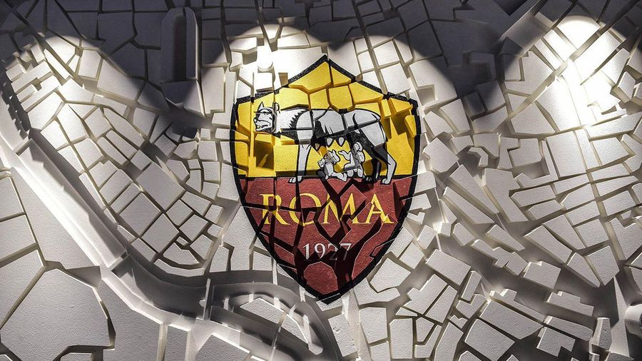 Dalla stagione 2017-18 l’AS Roma tornerà ad adottare i colori della tradizione