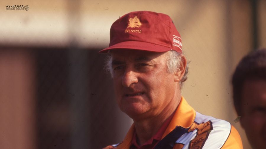 Carlo Mazzone nella sua esperienza da allenatore della Roma nella stagione 1995-96 (Archivio Storico AS Roma / Vittorio La Verde)