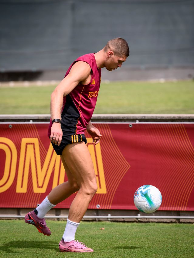 As Roma Gallery Image - Allenamento