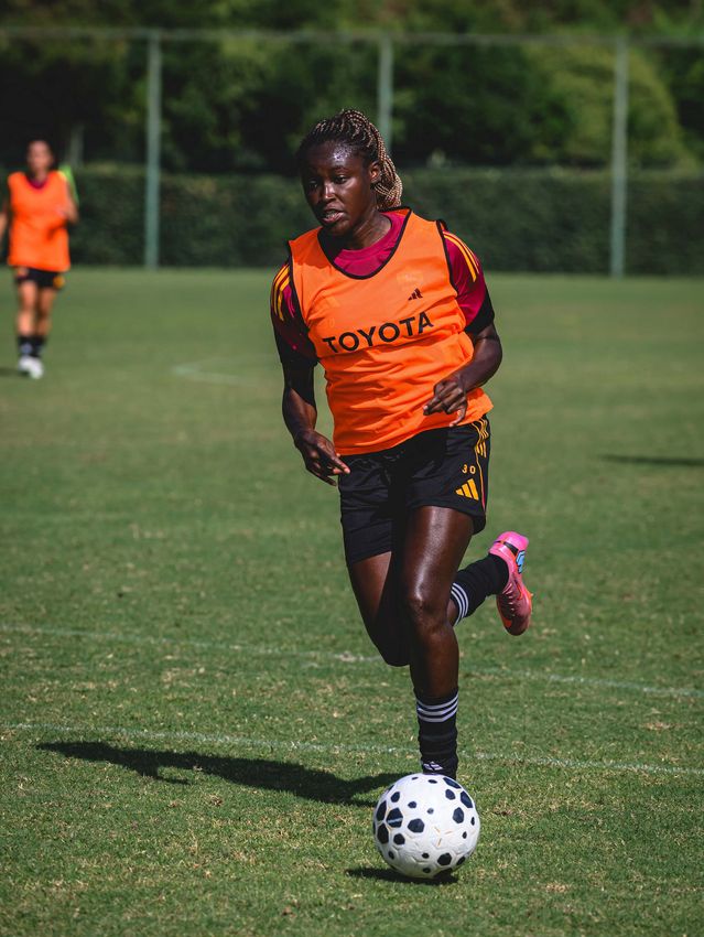 As Roma Gallery Image - gallery rifinitura Femminile