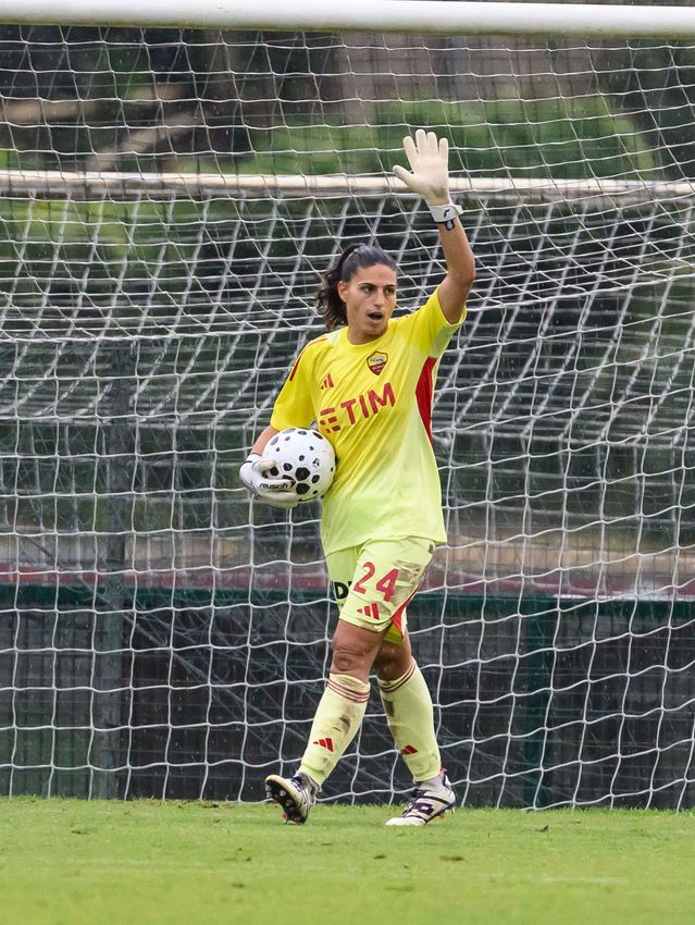 As Roma Gallery Image - Femminile