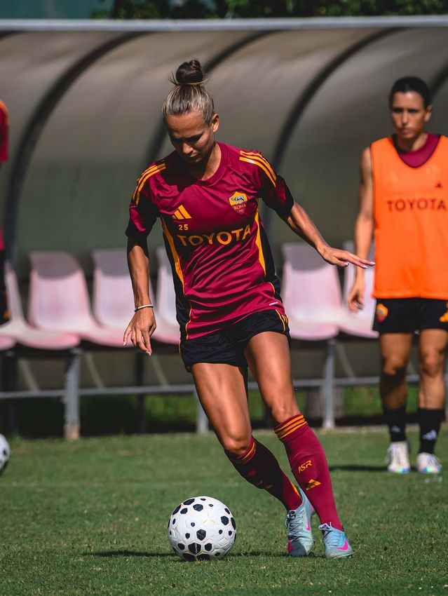 As Roma Gallery Image - gallery rifinitura Femminile